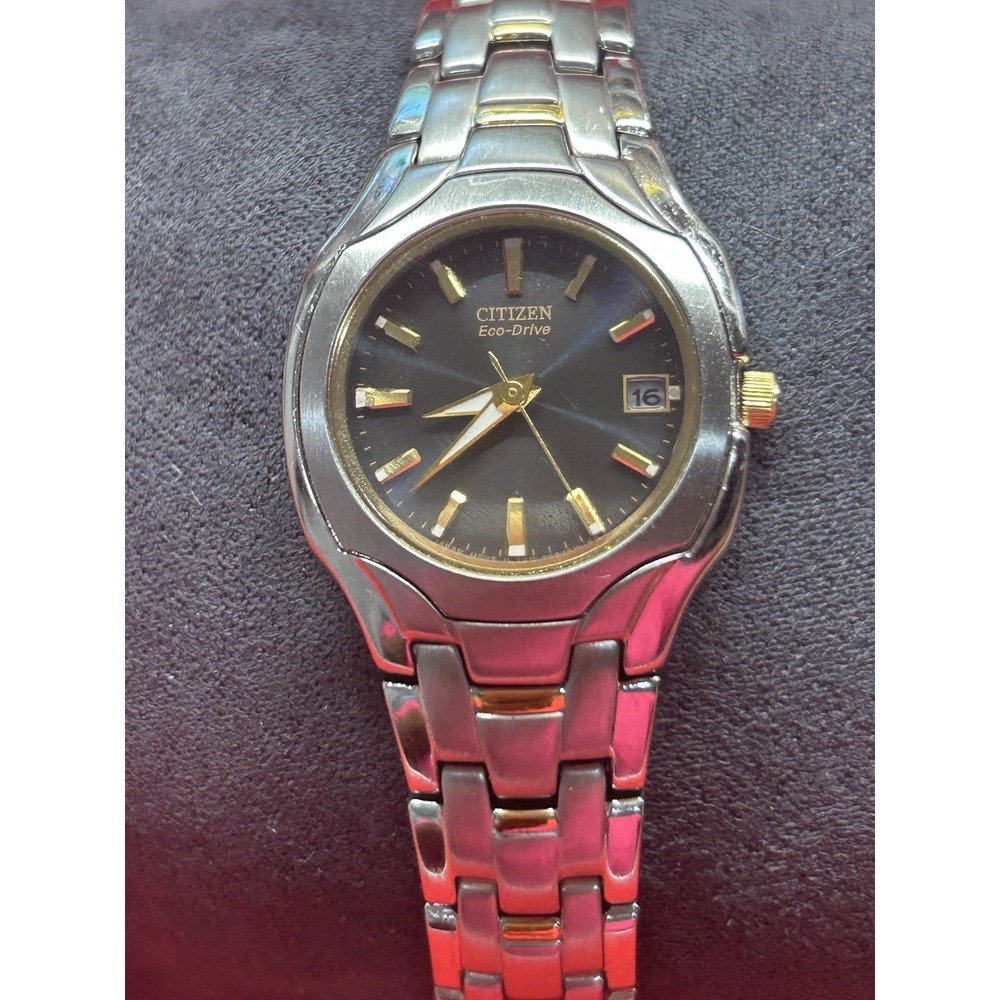 CITIZEN Eco Drive Womens Watch E04-5049601 Works Battery Operated.